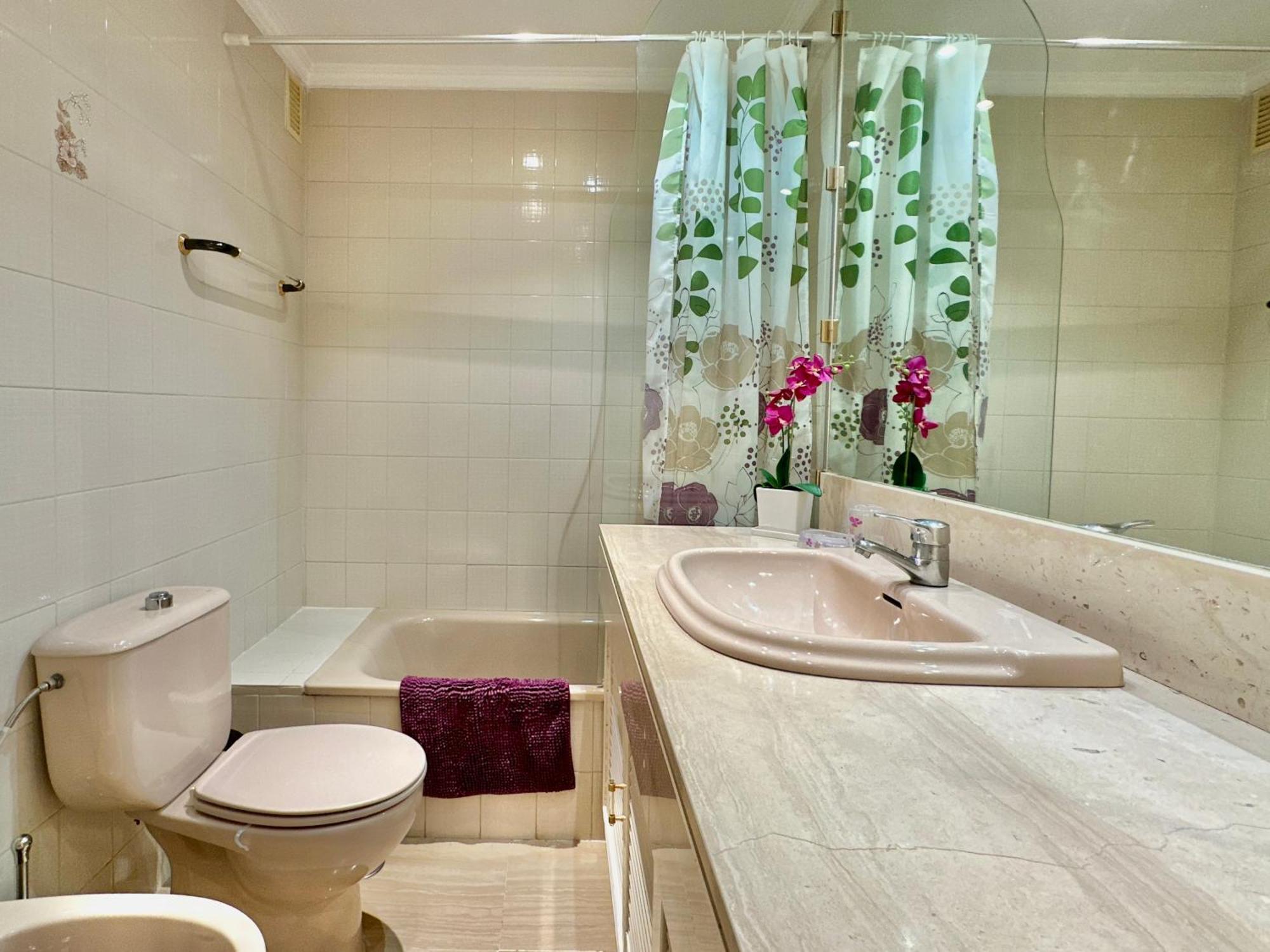 Hostiguest Coliving Leon Y Castillo Las Palmas de Gran Canaria Zewnętrze zdjęcie